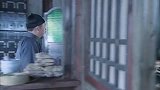 金彪进了山货铺，蝴蝶向掌柜子打听情况