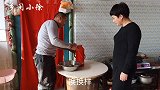 71岁老大爷做米饭有诀窍,粒粒蓬松,米香十足,光吃米饭都能饱