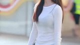 气质颜值身材集于一身的女生。