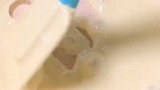 试试看自制炼乳吧，和吐司搭配简直完美