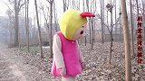奥特曼真人版：小菲菲想回童话世界，迪迦帮她回去却被怪兽破坏
