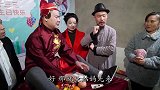 二货请客补办周岁庆典，结果抓周时向亲戚收份子钱，太逗了！