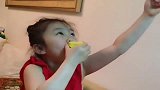 妈妈教训闺女总贪玩，不料闺女神反驳真牛！妈妈瞬间尴尬了