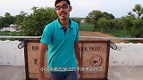 小伙闲着无聊，给木床装上弹簧腿，结果真好玩