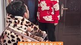 这让我连门都出不去啊