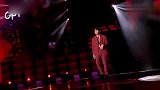李荣浩现场演唱经典《黄种人》，唱得最感人的一版！