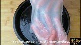 最近凉皮火了，教你最简单的做法，不揉面不洗面，2分钟就能吃