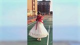 操场偶遇汉服小姐姐，这发型配上衣服绝了，简直是小仙女本人