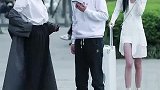 大叔电话静音撩妹，不知道小姐姐会不会原谅？