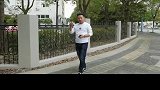 男子来收一台粉丝的宝马MINI，车主称车友群里大多数都是女性