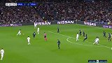 第61分钟皇家马德里球员马塞洛射门 - 被扑