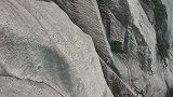 这段百步云梯，曾将横扫欧亚非的蒙古铁骑抵挡在下面，长达年之久