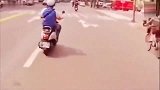飙车就是这下场！要不是拍下，谁知道多无语。