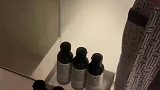 酒店里发现单面镜，让我细思极恐，这样的房间哪个女生敢住