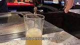 这位“石油大亨”火了，去日本花元吃牛排，却被网友说人傻钱多！