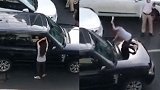 妻子路遇丈夫开豪车载第三者当街逼停 接下来举动看呆众人