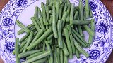 豆角炒肉很多人第一步就错了，怪不得不好吃，看大厨是怎么做的