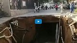 突发！兰州一路面坍塌形成大洞，道路已被封锁