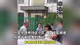 女子违停挡住小区入口造成拥堵，与男子激烈争吵：我错在先，但你好好说话