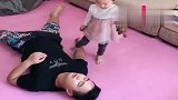 爸爸装晕倒试探女儿，结果太出乎意外了，亲生的吗