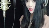 美丽大方的小姐姐，她唱歌真的很好听！