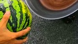 切割机还能这样用，切西瓜太方便了，我又有挣大钱的方法了