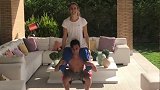 英超-1718赛季-人生赢家！阿韦洛亚告诉你 每只野兽都需要一个美女-新闻