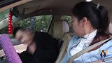 劫匪遇到女司机，劫匪都快吓哭了，这女司机太有才了！