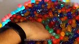 1000颗水宝宝扔进洗衣机，搅动后会变成什么样网友太秀了