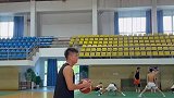 同侧急停衔接inandout，注意脚步的重置