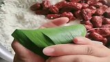 怎么包粽子，表妹教你简单做粽子，看完感觉好简单
