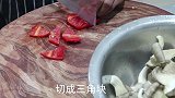 炒平菇要不要焯水大厨告诉你正确做法，这样做出来脆嫩爽口入味