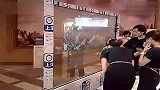 投石100寸透明背投式多点数码橱窗2