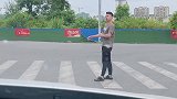 这是个什么情况呢