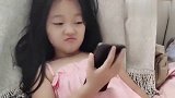 哥哥出去旅游没跟小萝莉说一声，小萝莉要生气了
