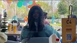 锁定小姐姐头发，没想到还挺搭