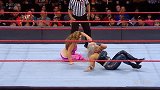 WWE-17年-RAW第1263期：女子三重威胁赛米琪VS贾克斯VS布鲁克-精华