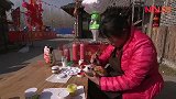 大姐爱做泥娃娃，用“纸壳打底”用泥巴定型，每年二月二供不应求