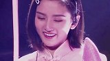 宋祖儿演妈妈 《乔家的儿女》中宋祖儿“一家三口”照片释出，令人感到惊讶的是，95后小花宋祖儿都演妈妈了