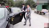 48岁中年大哥，娶了一位22岁的新娘，长得很漂亮