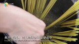 【日日煮】烹饪短片 - 盐曲虾仁椰菜炒意粉