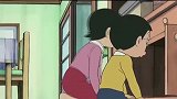 哆啦A梦：小叮当和大雄起去静香家里品尝甜点。