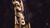 霸气的龙袍走秀