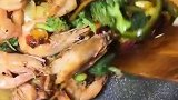 干锅虾，麻辣鲜香，一锅出，有肉有菜，朋友家庭聚会之必备菜品