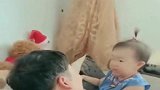爸爸想让女儿亲一口，结果女儿回答太扎心了，还是小情人吗