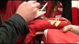 英超-1415赛季-利物浦传奇罗比·福勒抵达上海 参加PPTV第1体育“热爱”发布会-新闻