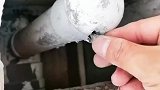 这师傅真有才，这样的水管都能维修，看完不得不佩服