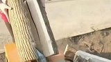 无意间拍到东北的劈材神器，看到这一幕，真的太神奇了！