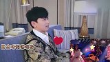 谢娜新歌被嘲，张杰温柔夸赞太暖心，夫妻甜蜜通话情意满满