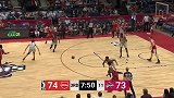 篮球-17年-篮下禁飞！周琦发展联盟狂轰18分4盖帽 遮天蔽日大火锅吓懵对手-专题